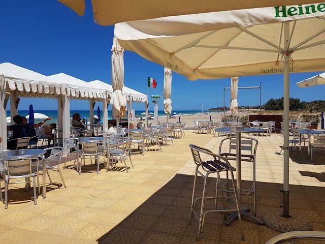 Lido Salinelle Beach